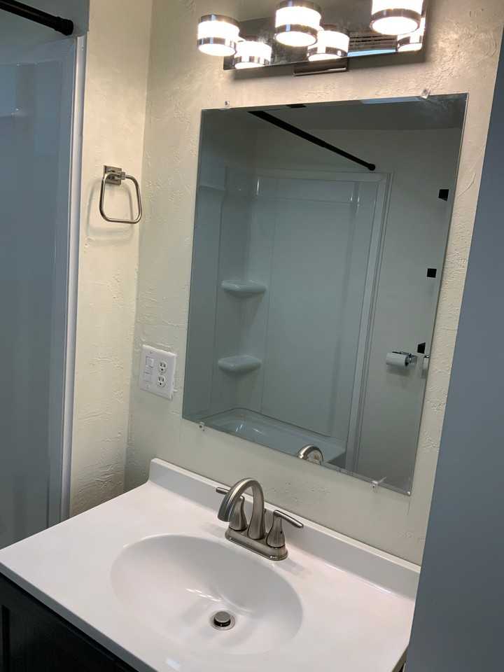 1709 N Helen St - Photo 5 of 10