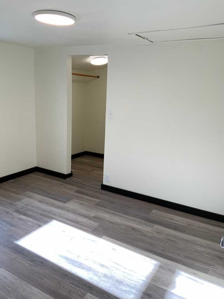 1709 N Helen St - Photo 7 of 10
