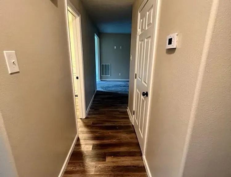 126 Wood Manor Ln - Photo 6 of 11