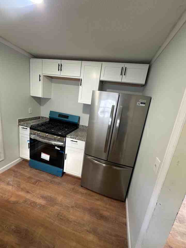 45 W Bates St #A - Photo 6 of 14