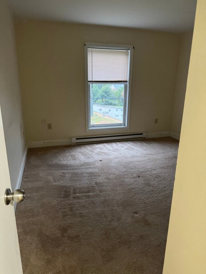 230 Eastern Ave - Photo 4 of 8