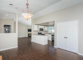 featured image of 1370 Palomar Pl