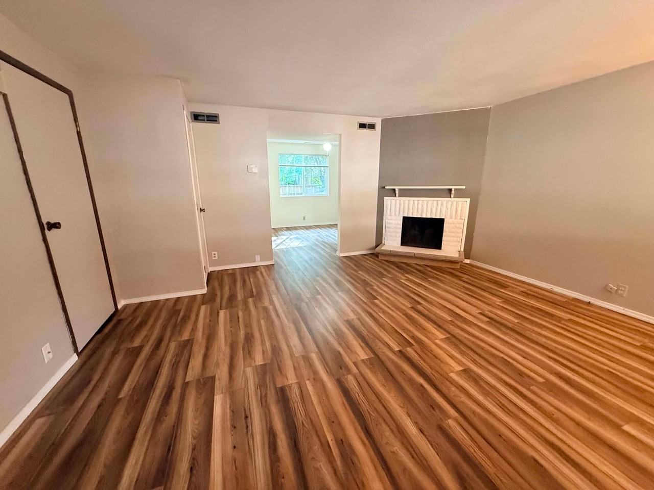 270 146th Pl Ne - Photo 3 of 19
