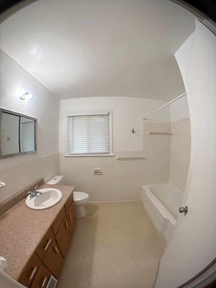 5310 Windingbrook Rd - Photo 4 of 14