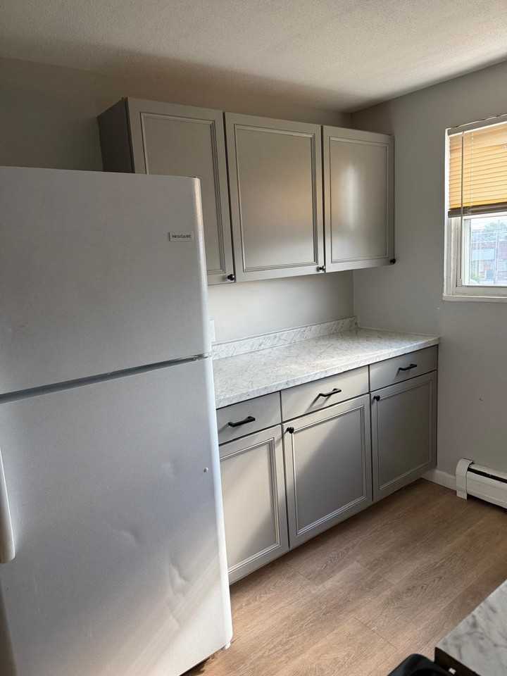 144 George St #4 - Photo 4 of 14