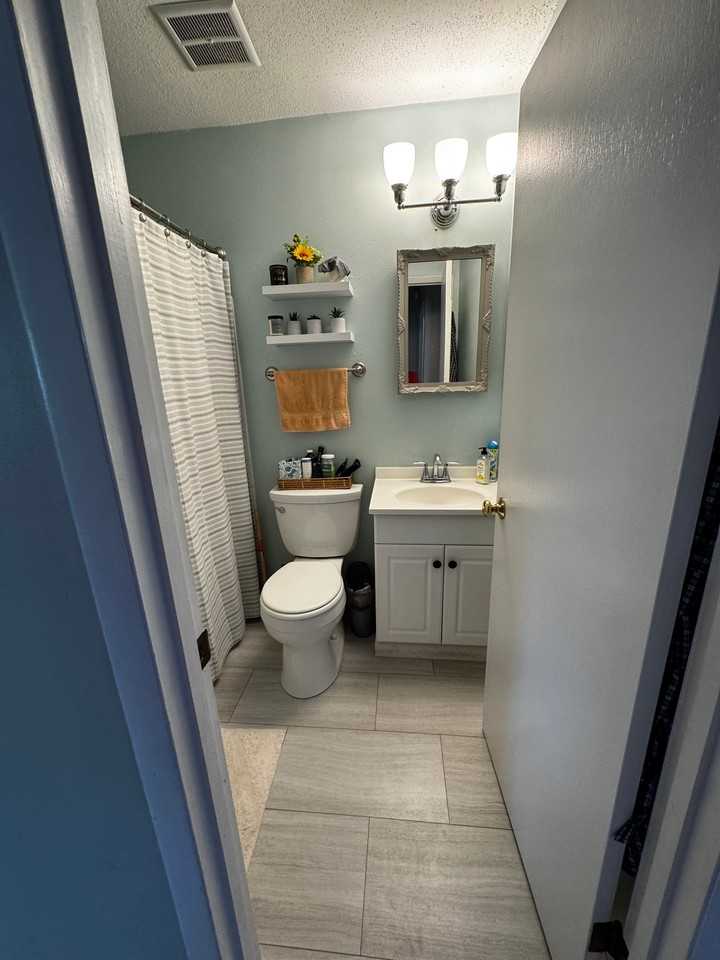 3 Mill Spring Ct - Photo 4 of 9