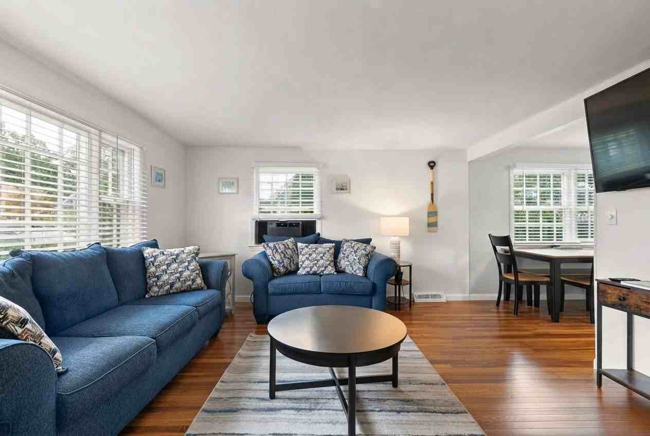 15 Harrington St - Photo 2 of 9