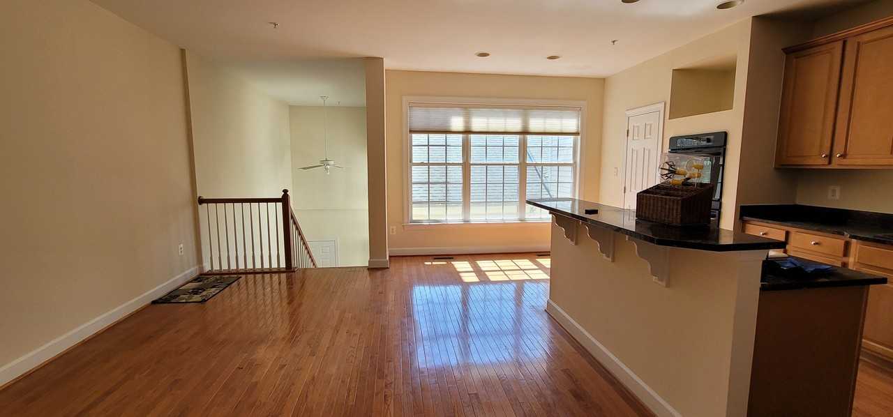 1641 Piccard Dr - Photo 6 of 20