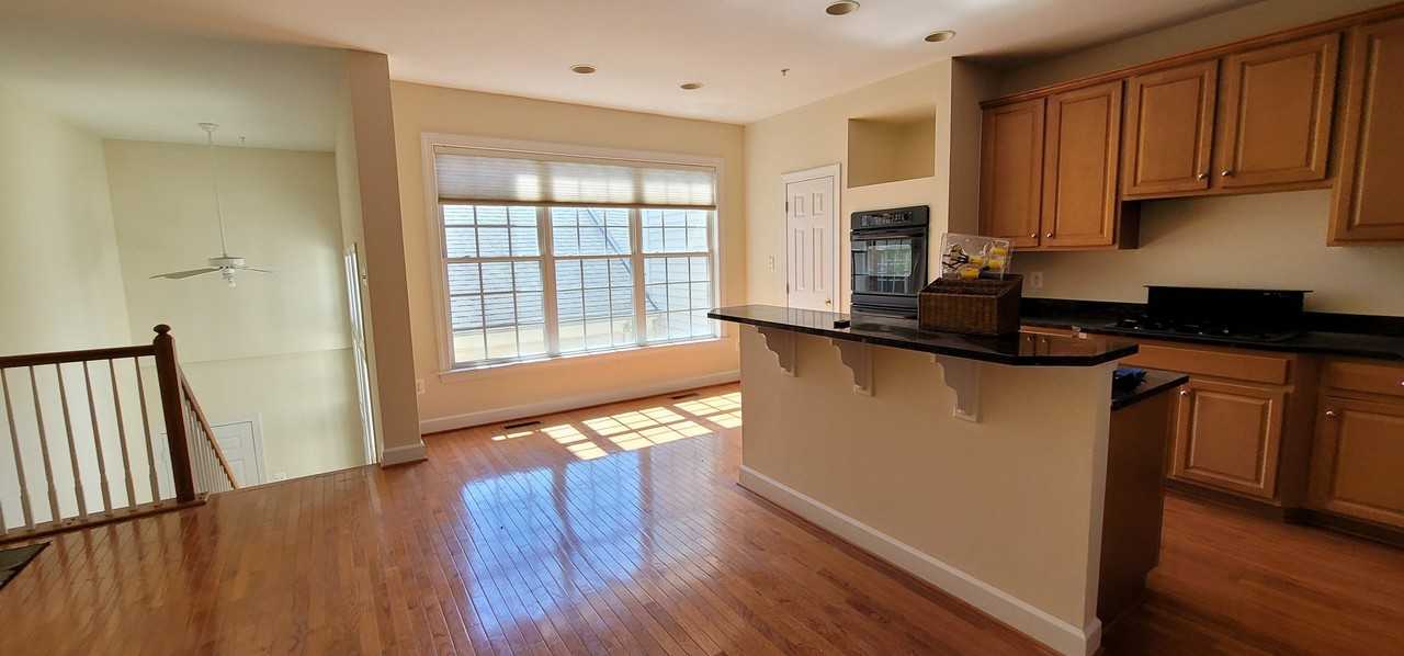 1641 Piccard Dr - Photo 7 of 20