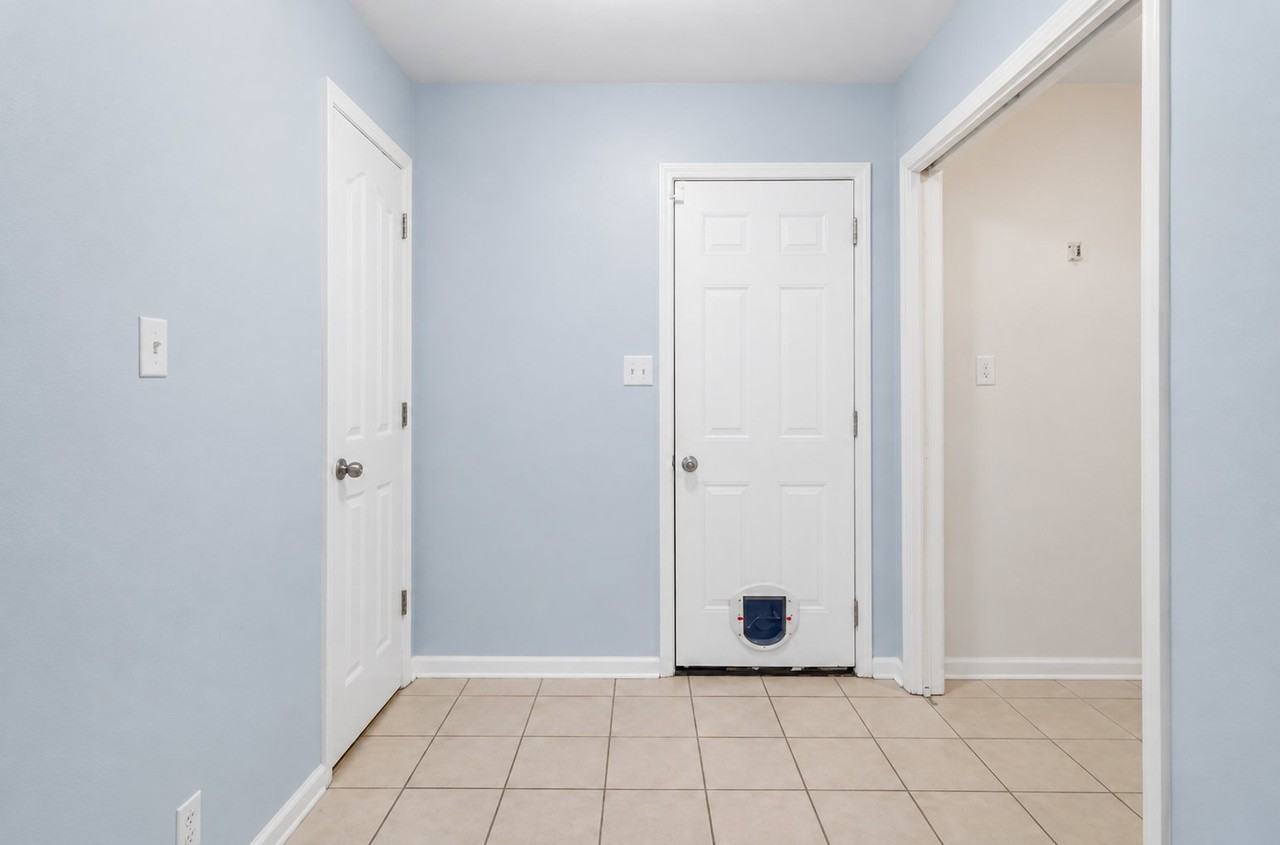 624 S Cavalcade Cir - Photo 4 of 14