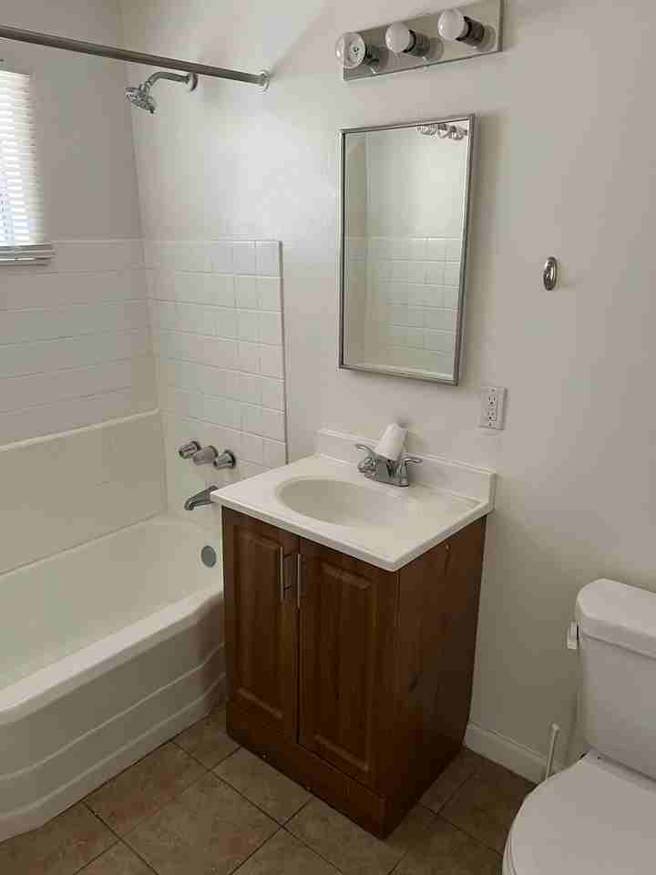 204 Fermoore St #204 - Photo 5 of 10