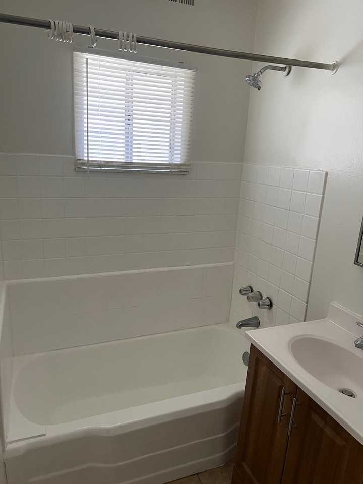 204 Fermoore St #204 - Photo 6 of 10