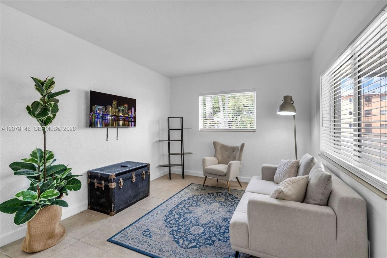 1021 Nw 23rd Ave #1021 - Photo 3 of 11
