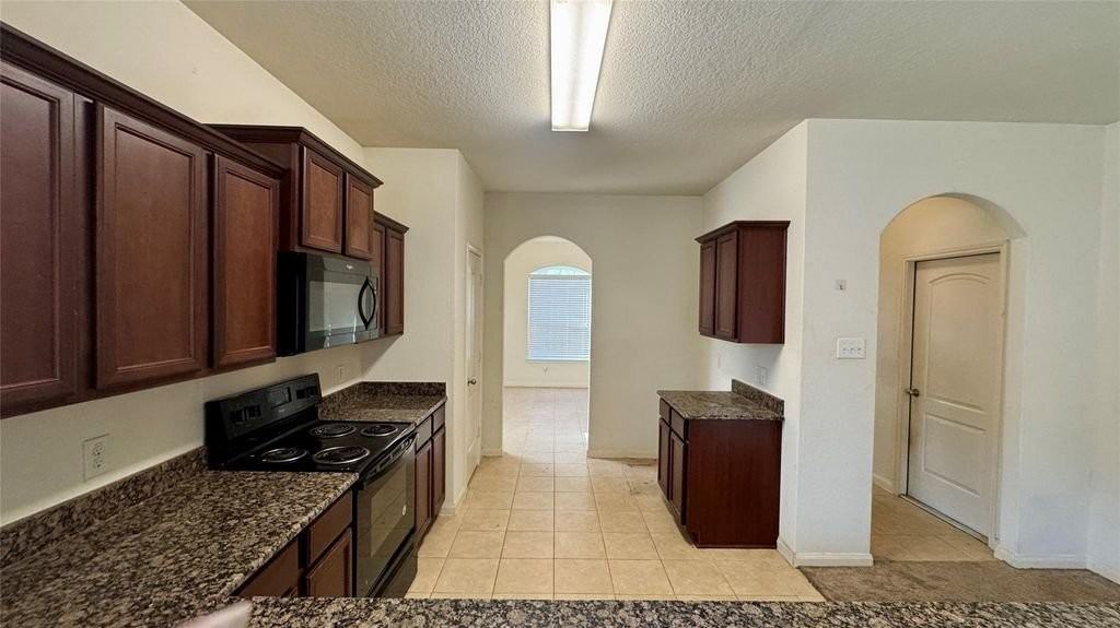 12019 Quartersawn Ln - Photo 2 of 6