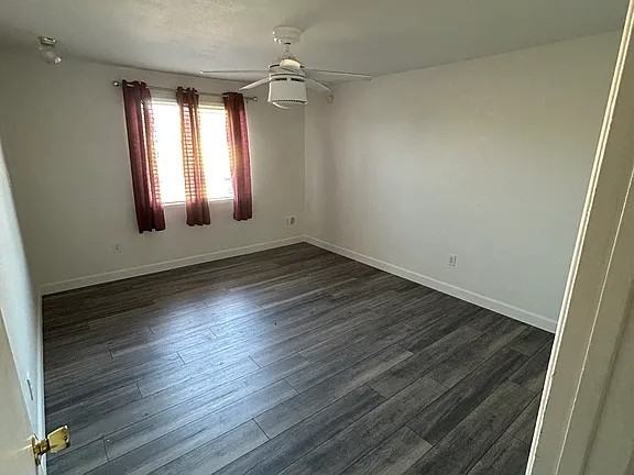 1715 West Pershing Avenue - Photo 4 of 4