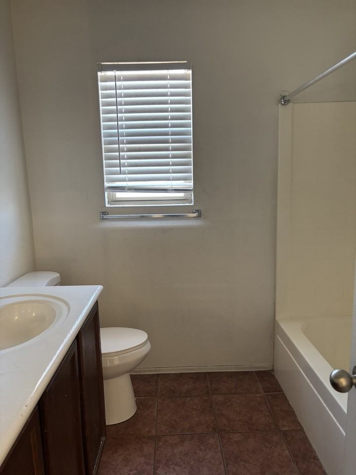 5917 W Southgate Ct #NA - Photo 6 of 6