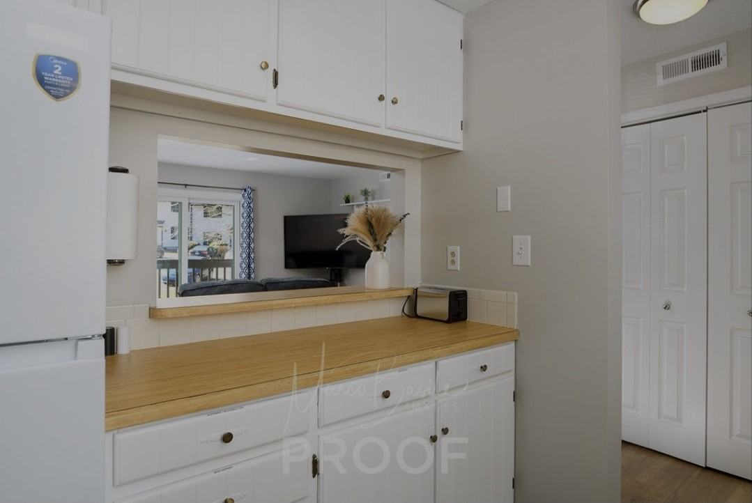 892 S Ridge Ct #120 - Photo 2 of 16