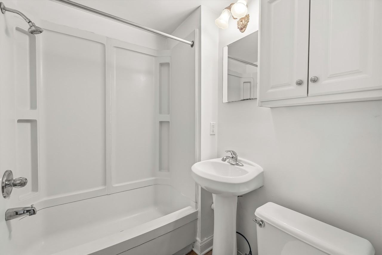 241 E 2nd St #2 - Photo 6 of 27