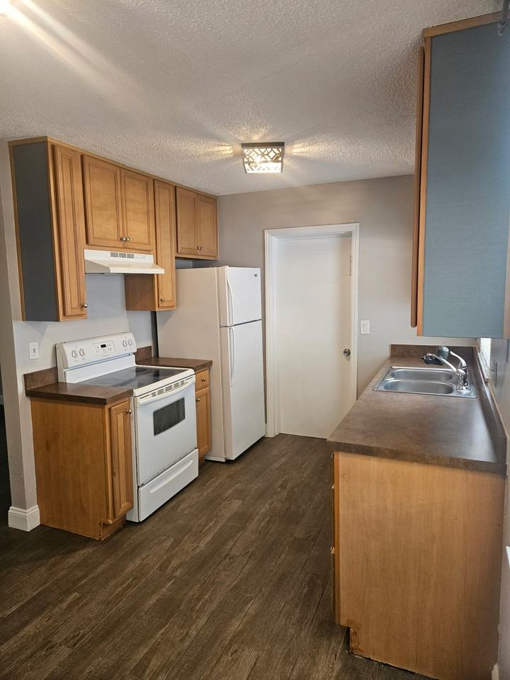 611 S Mills Ave #1 - Photo 7 of 12