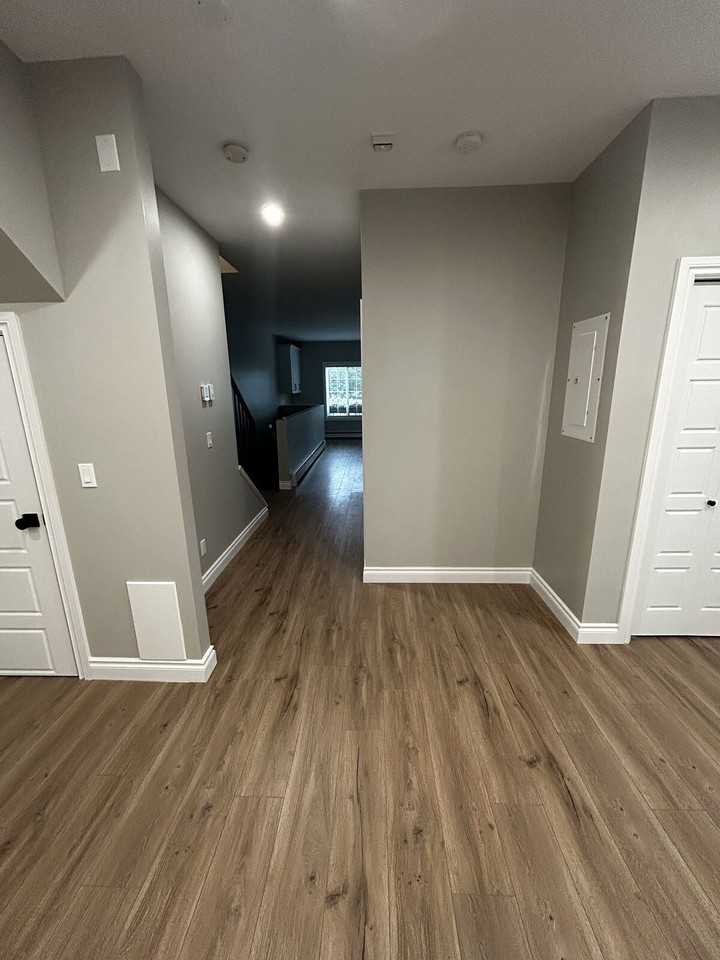 232 - 232 20 Ave Nw - Photo 7 of 16