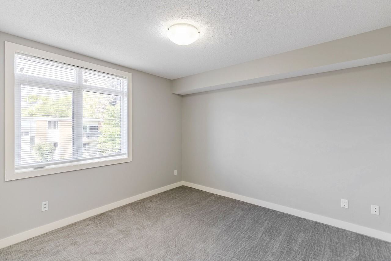 2419 - 2419 Centre Street Northwest - Photo 5 of 19