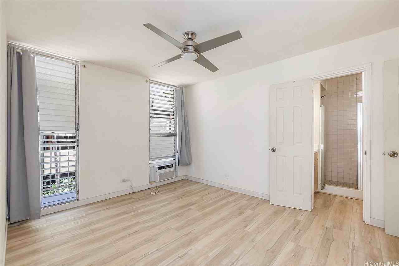 2222 Aloha Dr #127 - Photo 3 of 11