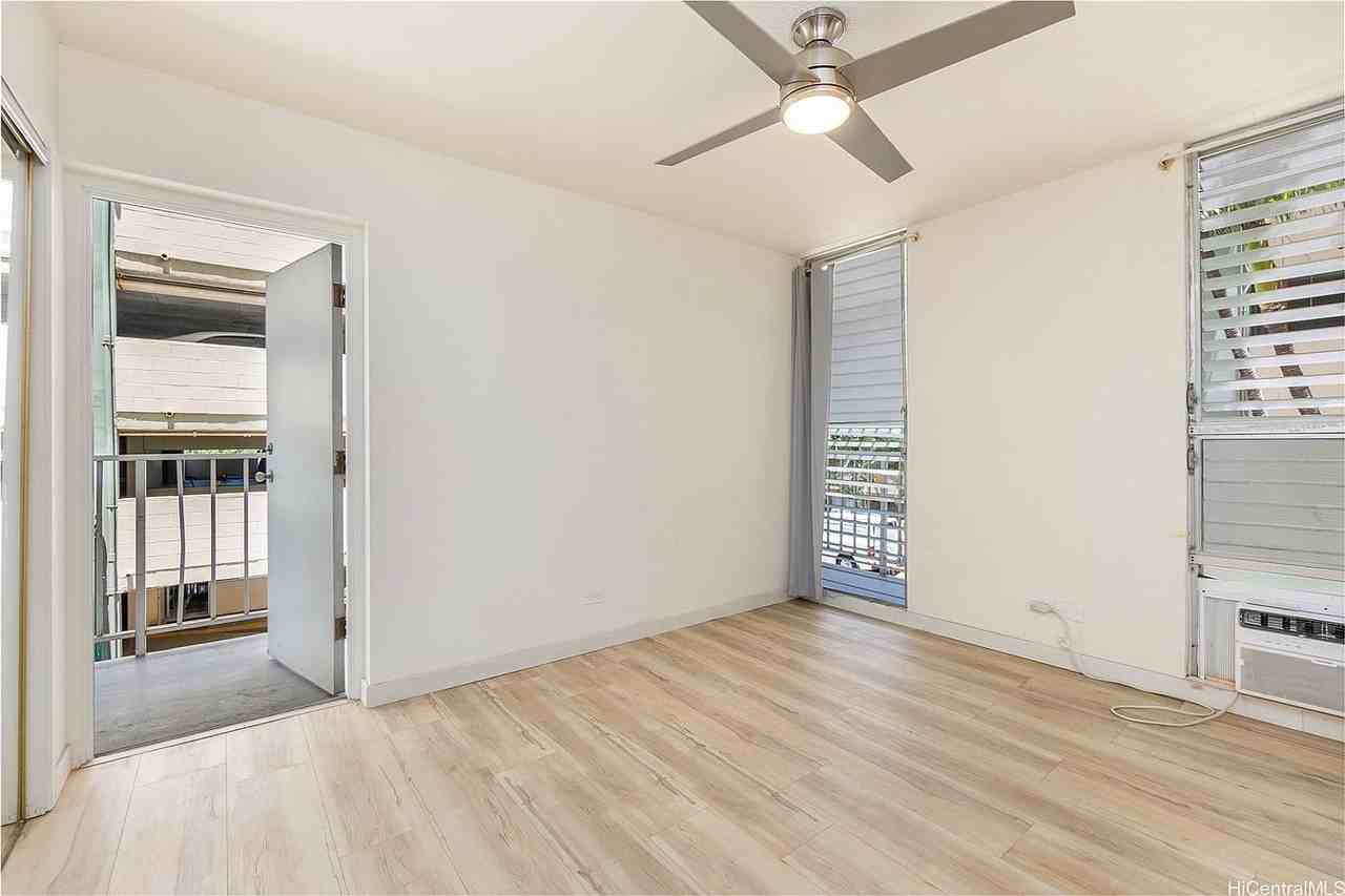 2222 Aloha Dr #127 - Photo 6 of 11