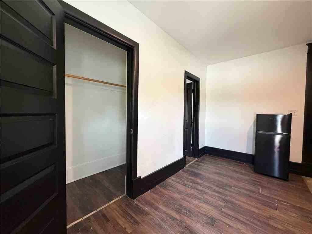 401 E Twin Springs St #6 - Photo 5 of 13