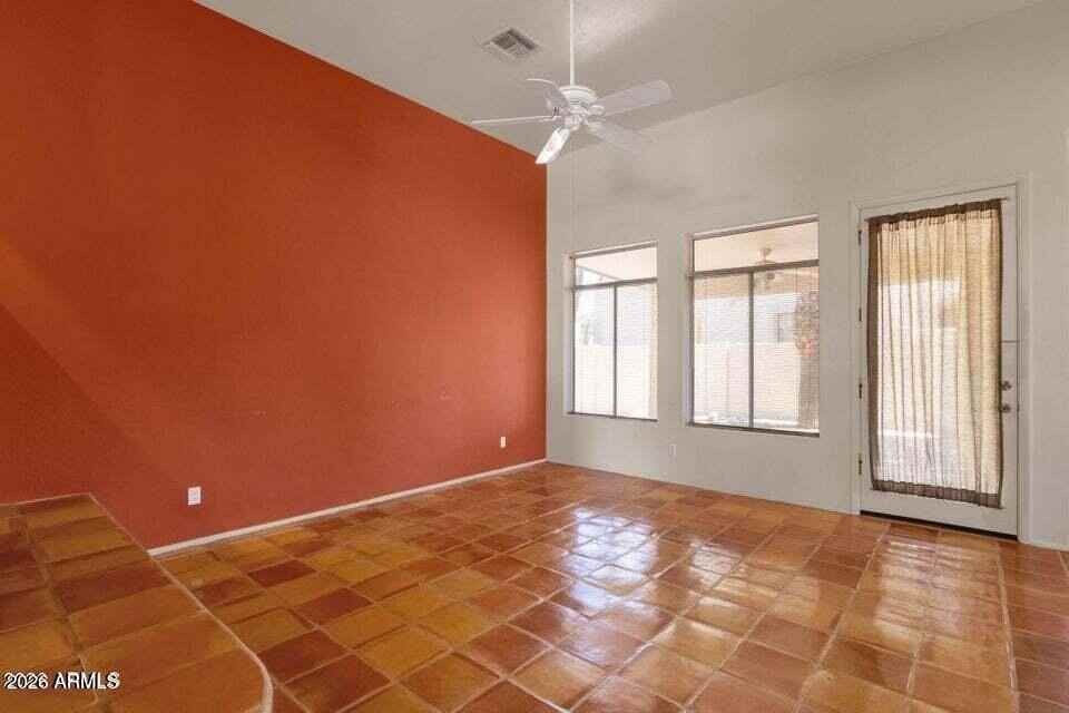 3001 E Redfield Rd - Photo 4 of 24