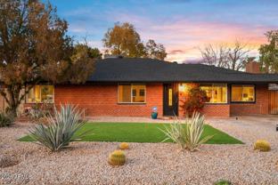 1716 W Berridge Ln - Photo 1 of 1
