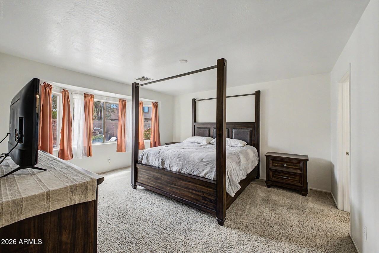 43579 W Arizona Ave - Photo 2 of 38