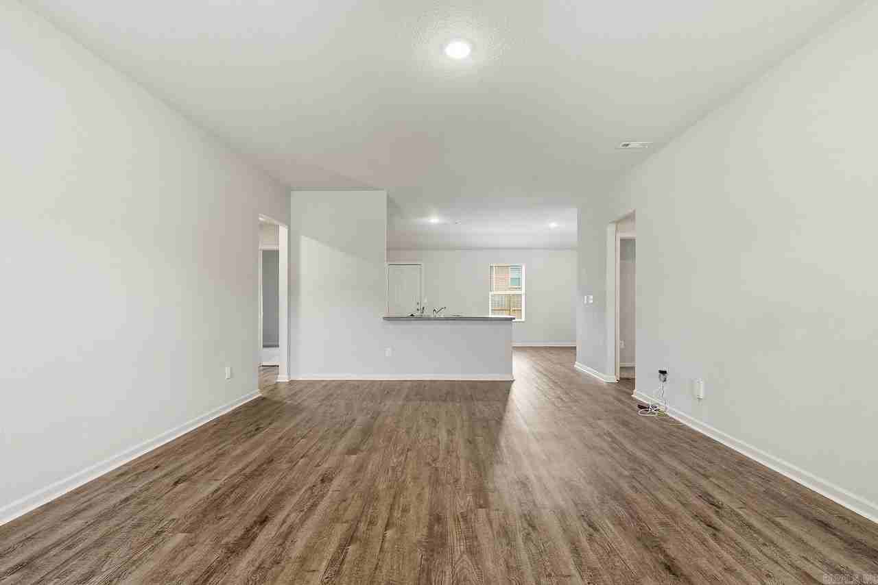 1110 Rockwell Dr - Photo 3 of 16