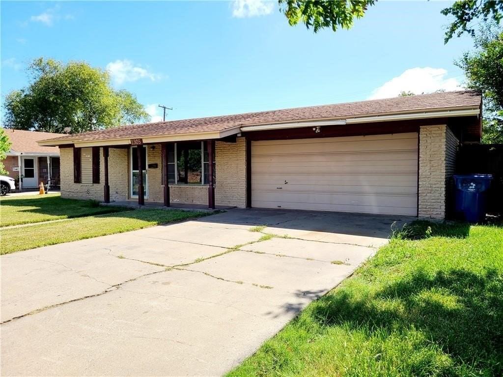 1305 Dallas St - Photo 2 of 17