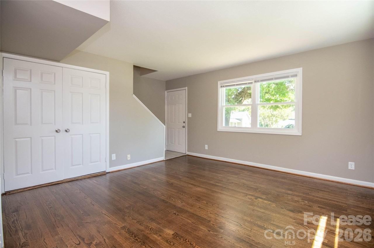 318 Highland St #11 - Photo 5 of 10