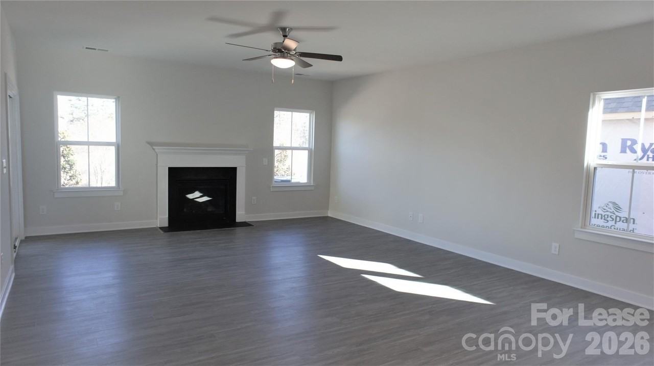 8340 Bretton Woods Dr - Photo 5 of 28