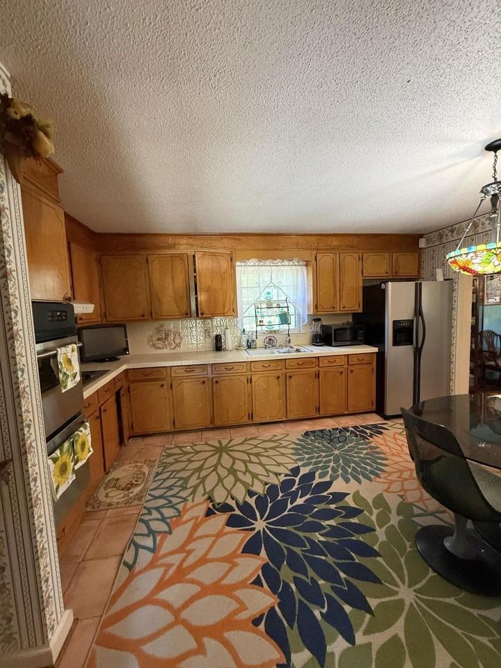 1471 Woodhill Ter - Photo 3 of 20
