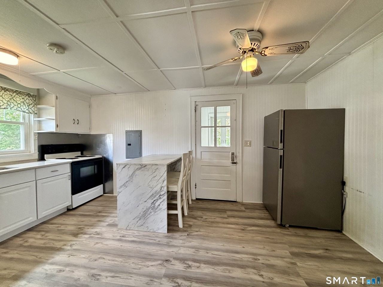 40 Portland Ave - Photo 5 of 38