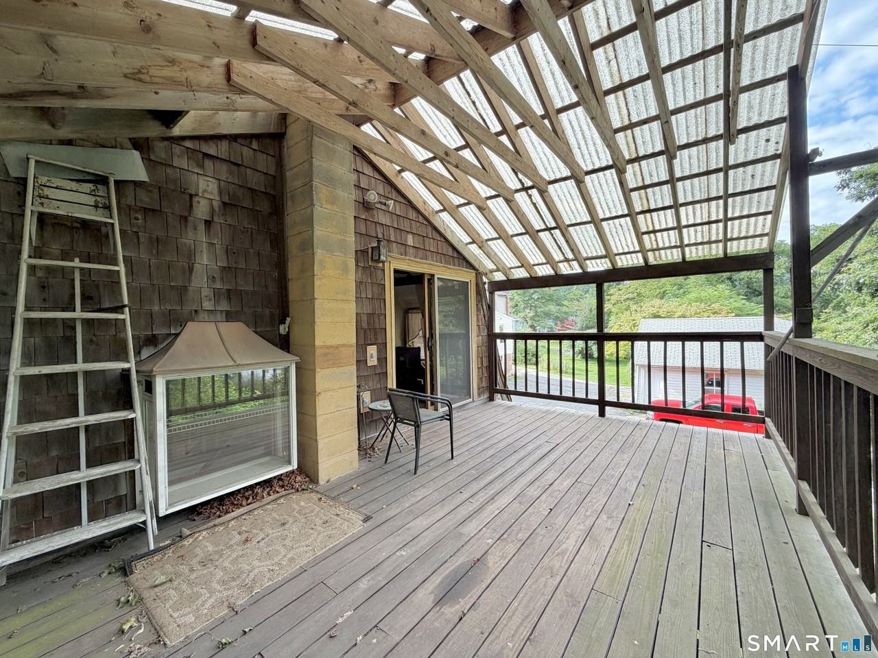 66 Riverside Ave - Photo 4 of 5