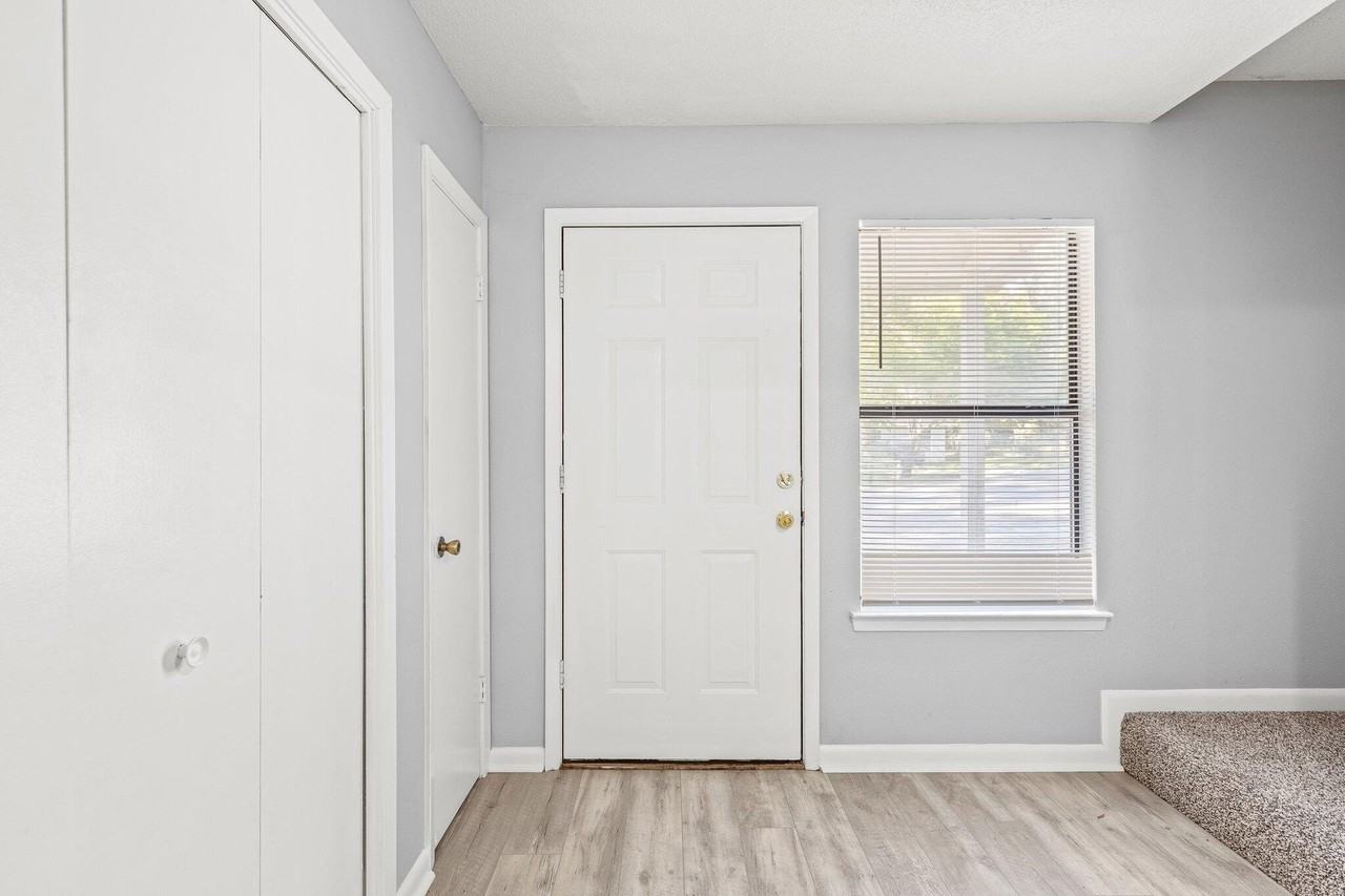 205 Marquette St #3 - Photo 3 of 28