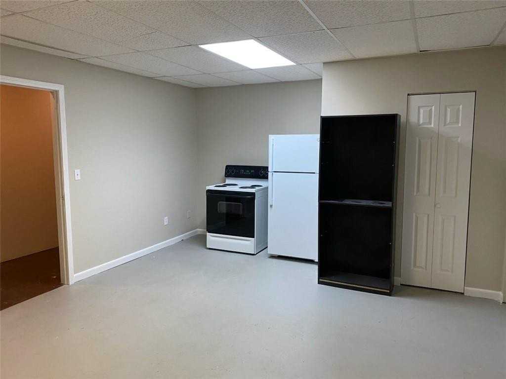 6170 Devonshire Dr - Photo 4 of 11