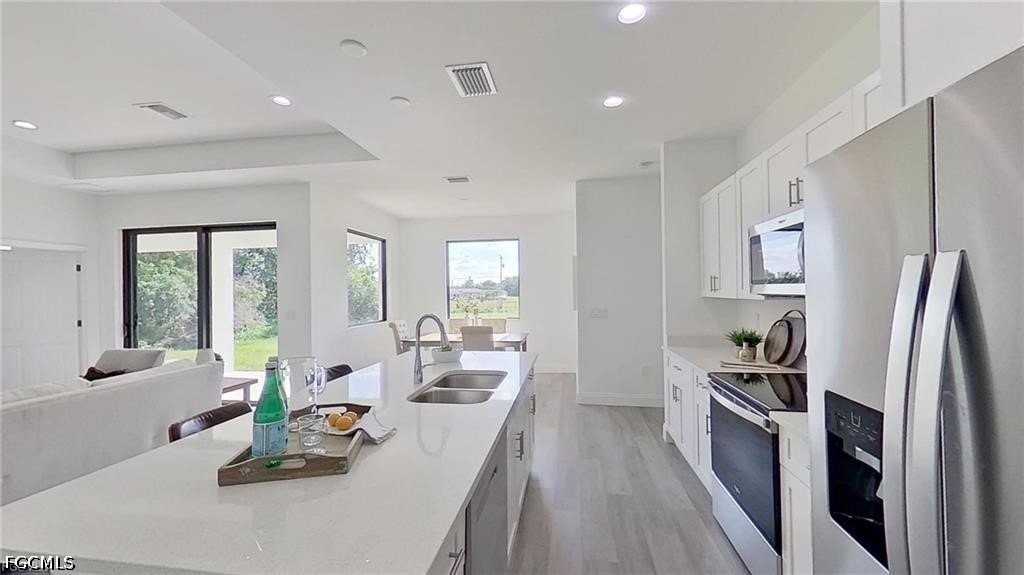5901 Laura Ave N - Photo 4 of 11
