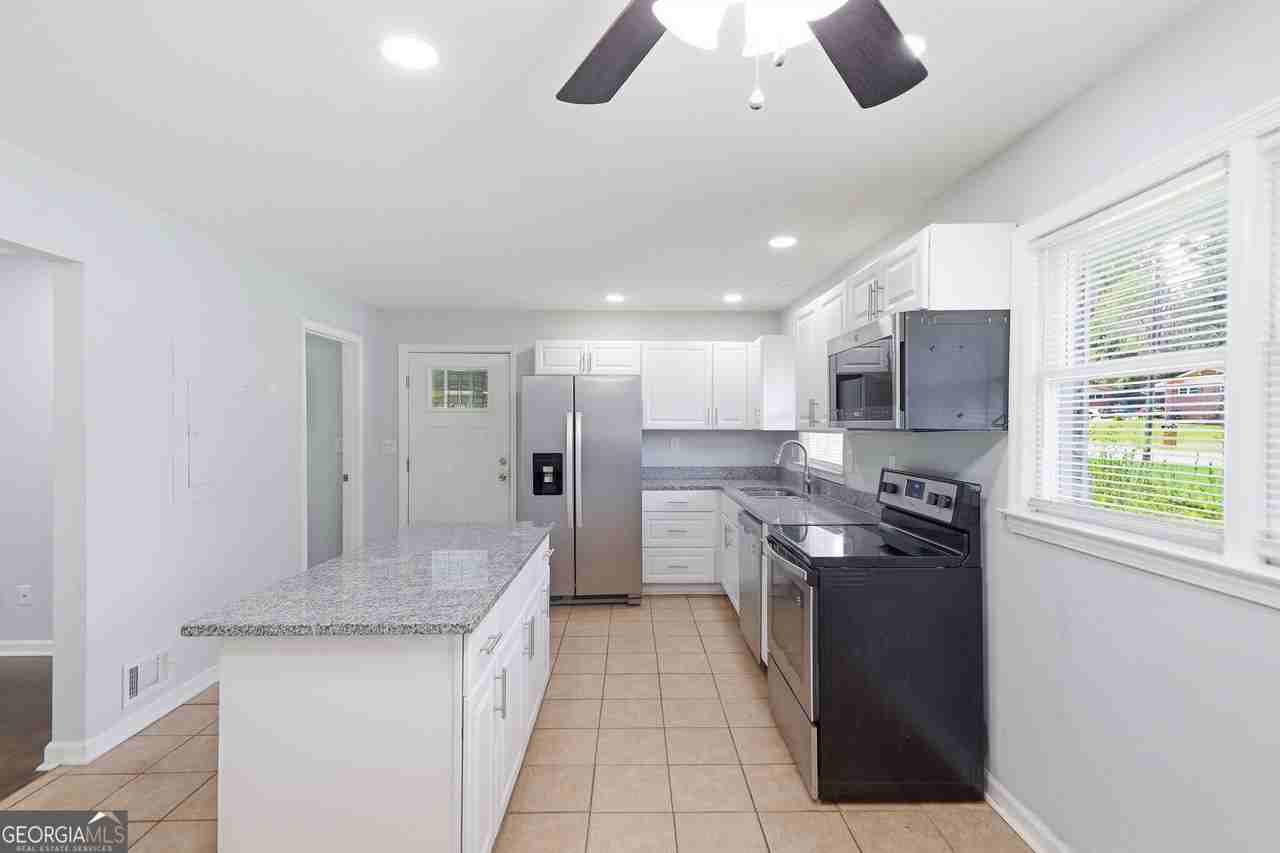 3150 Dogwood Dr - Photo 2 of 3