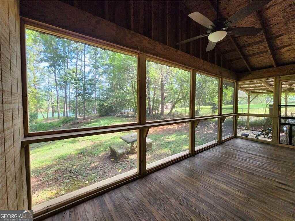1071 Powderbag Creek Rd - Photo 5 of 20
