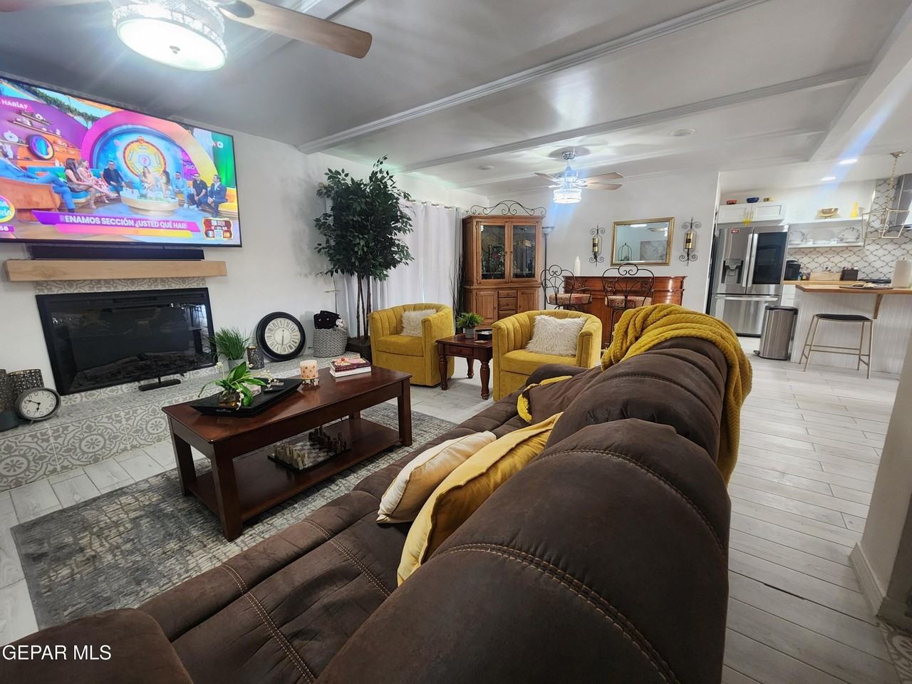 9008 Turrentine Dr - Photo 4 of 50