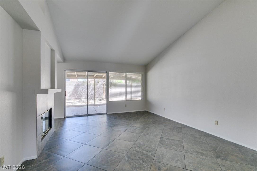 4756 Anchorage St - Photo 5 of 36