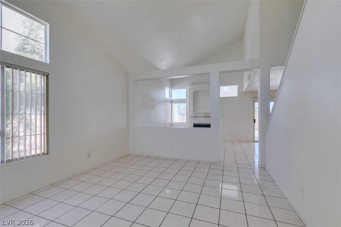 1109 Torington Dr - Photo 3 of 41