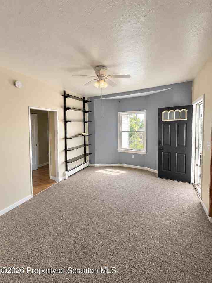 1533 Ross Ave - Photo 6 of 13