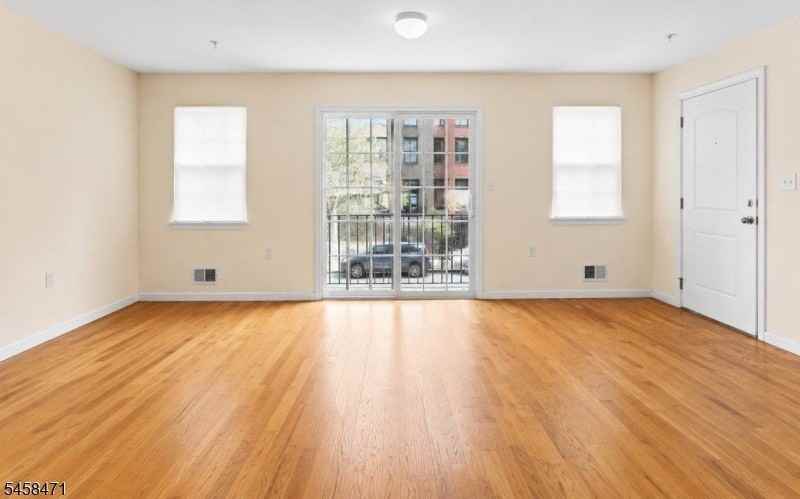 453-455 Washington St #3