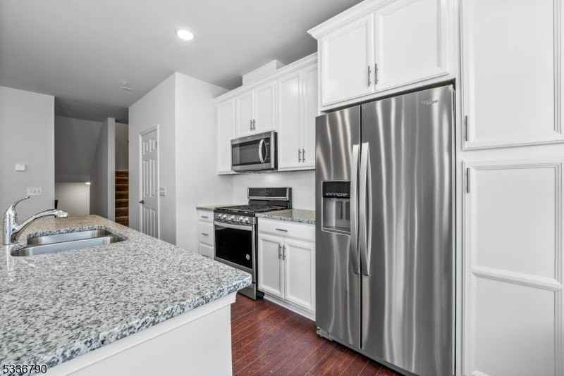 1012 Station Rd - Photo 5 of 18