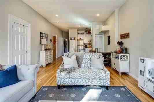 731 Park Ave #C - Photo 3 of 15